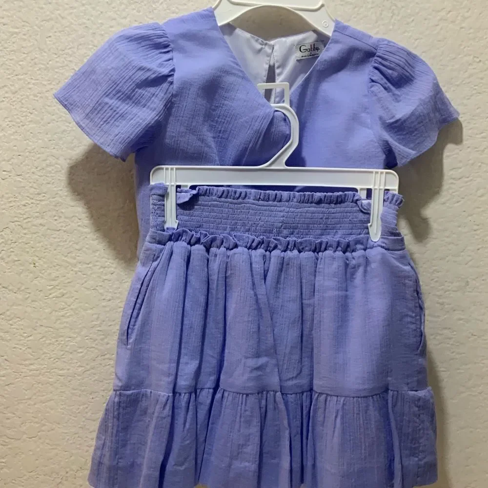 - New Gabby lavender 2 pice suits size 8